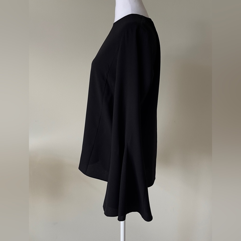 Frame Flutter-Sleeve Black Flared Long Sleeve Crewneck Blouse Size Medium NWOT - Picture 6 of 10